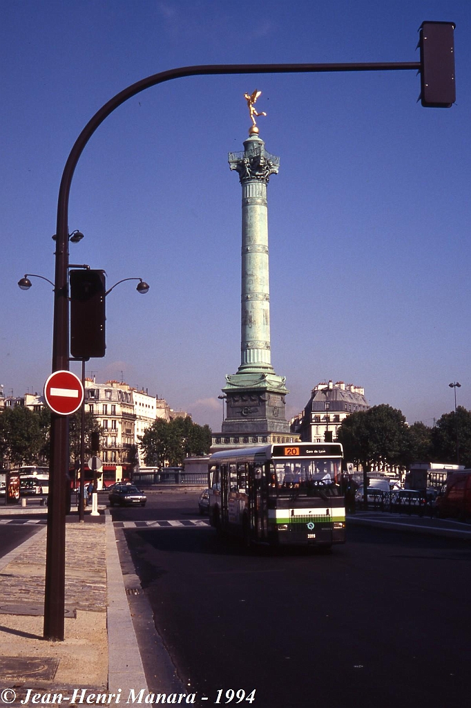 20_jhm-1994-0249---france-paris-ratp-autobus_20649430658_o.jpg - © Jean-Henri Manara - Merci à Jean-Henri Manara