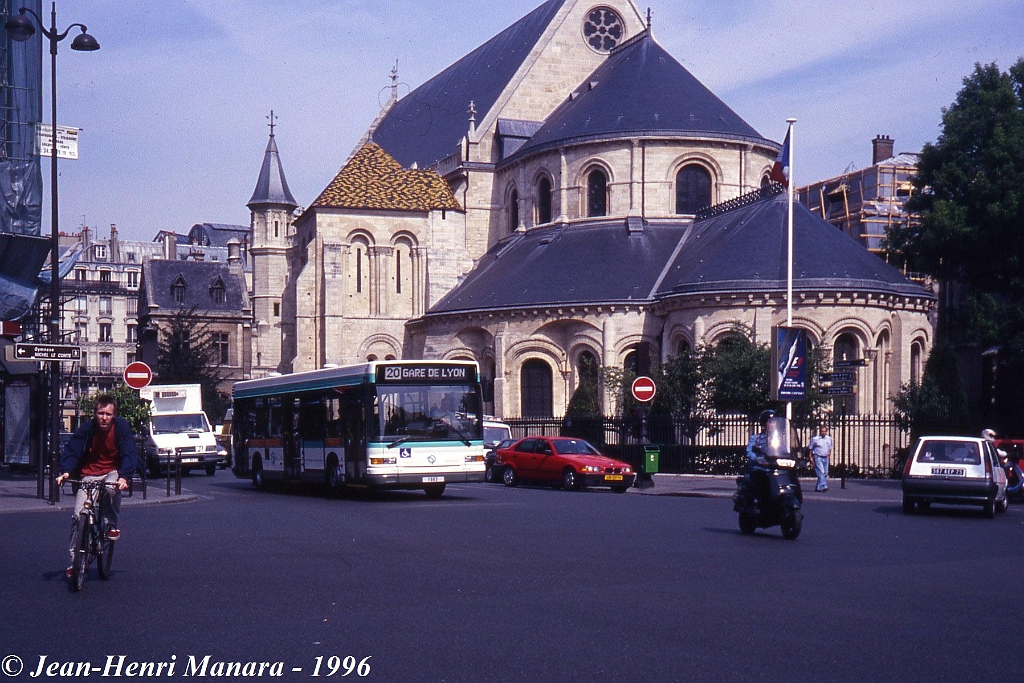 20_jhm-1996-0247---france-paris-ratp-autobus_21012240819_o.jpg - © Jean-Henri Manara - Merci à Jean-Henri Manara