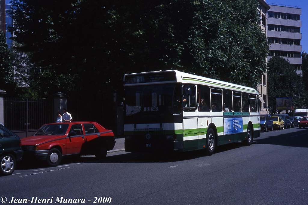 21_jhm-2000-0113---france-paris-ratp-autobus_21719462060_o.jpg - © Jean-Henri Manara - Merci à Jean-Henri Manara