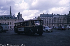 21_jhm-1971-0017---france-paris-ratp-autobus-la-fin-des-tn4-hp-sur-le-21_10081414866_o