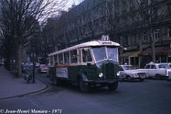 21_jhm-1971-0022---france-paris-ratp-autobus-la-fin-des-tn4-hp-sur-le-21_10081477793_o