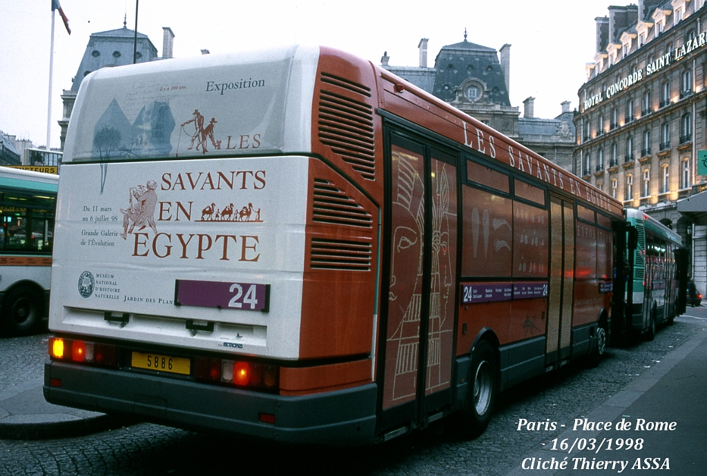 24_thierry assa_1998_12193.jpg - © T. ASSA- Merci à Thierry ASSA