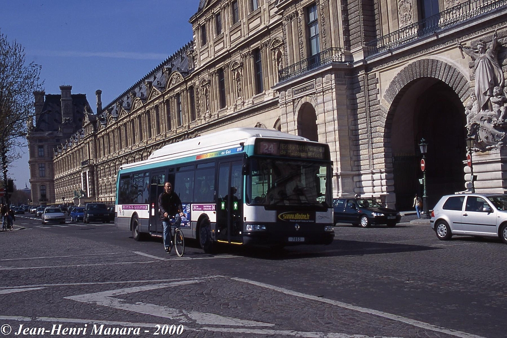 jhm-2000-0029---france-paris-ratp-autobus_21917173021_o.jpg - © Jean-Henri Manara - Merci à Jean-Henri Manara
