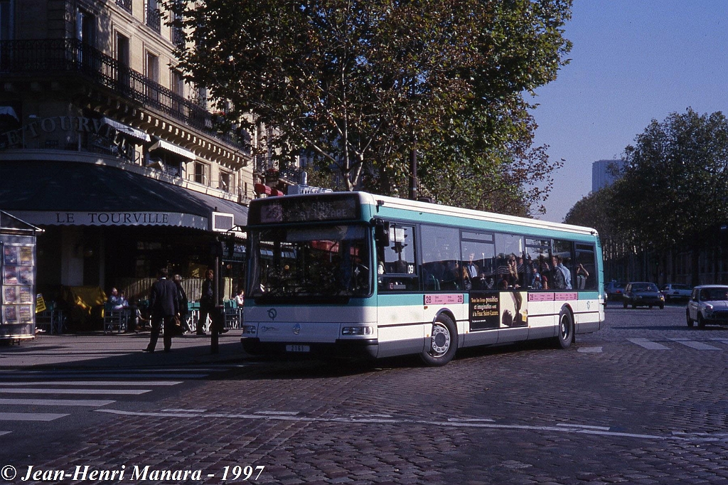 28_jhm-1997-0542---france-paris-ratp-autobus_21388693441_o.jpg - © Jean-Henri Manara - Merci à Jean-Henri Manara