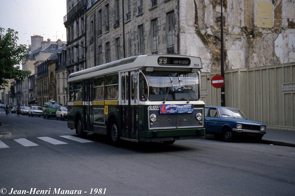 29_jhm-1981-2302---france-paris-ratp-autobus_15483267338_o.jpg - © Jean-Henri Manara - Merci à Jean-Henri Manara