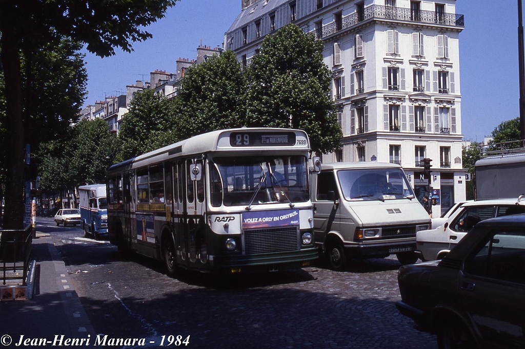 29_jhm-1984-0966_15939306328_o.jpg - © Jean-Henri Manara - Merci à Jean-Henri Manara
