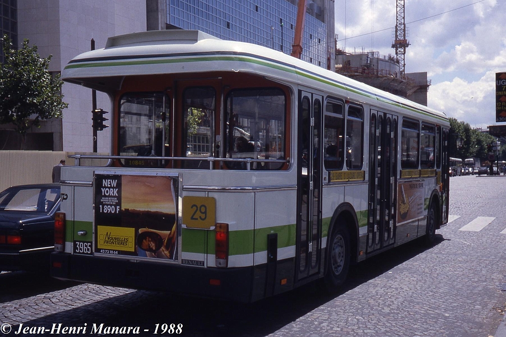 29_jhm-1988-0223---france-paris-ratp-autobus_16870645121_o.jpg - © Jean-Henri Manara - Merci à Jean-Henri Manara