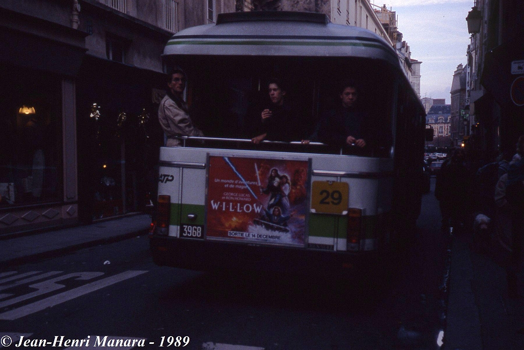29_jhm-1989-0005---france-paris-ratp-autobus_16812293107_o.jpg - © Jean-Henri Manara - Merci à Jean-Henri Manara