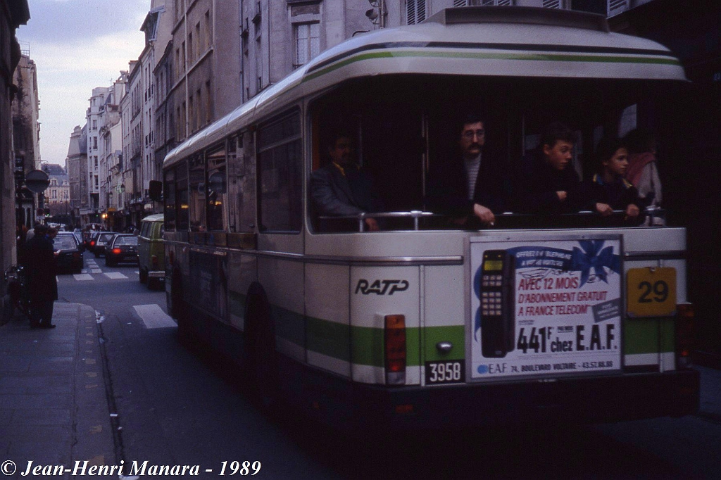 29_jhm-1989-0007---france-paris-ratp-autobus_17018245872_o.jpg - © Jean-Henri Manara - Merci à Jean-Henri Manara