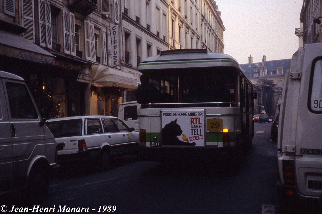 29_jhm-1989-0012---france-paris-ratp-autobus_17018248832_o.jpg - © Jean-Henri Manara - Merci à Jean-Henri Manara