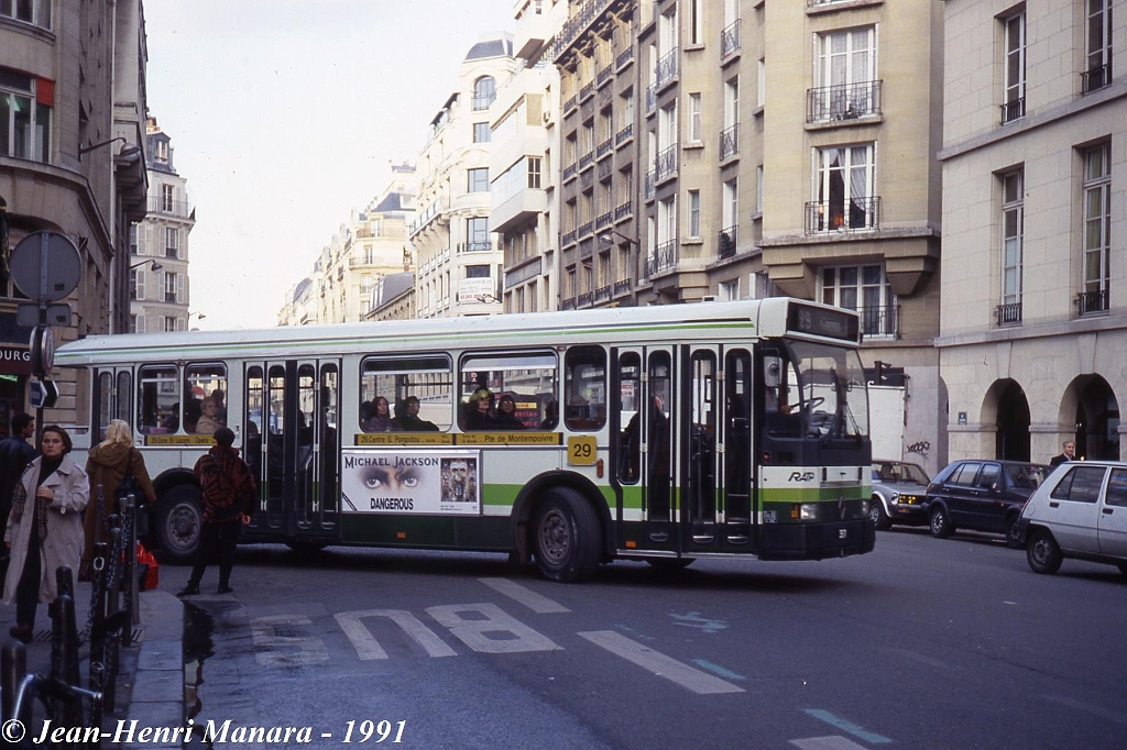 29_jhm-1991-0431---france-paris-ratp-autobus_20232548198_o.jpg - © Jean-Henri Manara - Merci à Jean-Henri Manara