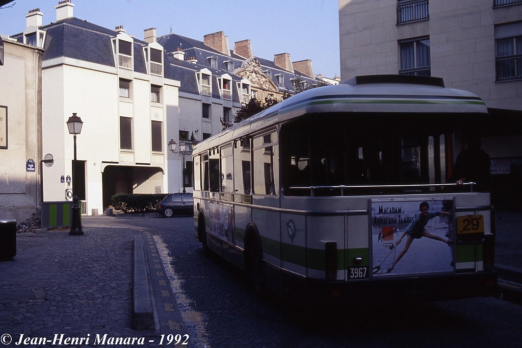 29_jhm-1992-0858---france-paris-ratp-autobus_19800189723_o.jpg - © Jean-Henri Manara - Merci à Jean-Henri Manara