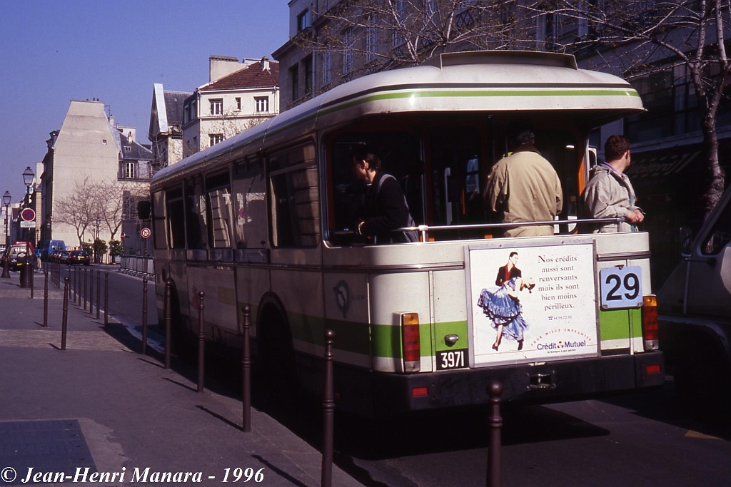 29_jhm-1996-0095---france-paris-ratp-autobus_21010816008_o.jpg - © Jean-Henri Manara - Merci à Jean-Henri Manara