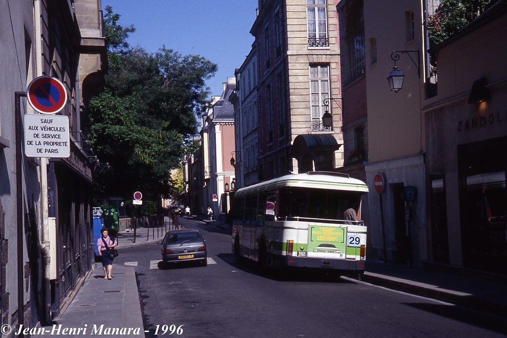 29_jhm-1996-0389---france-paris-ratp-autobus_21188463522_o.jpg - © Jean-Henri Manara - Merci à Jean-Henri Manara
