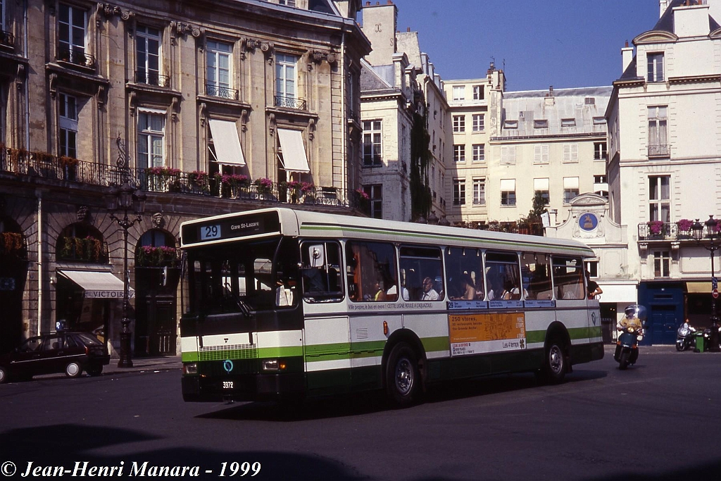 29_jhm-1999-0277---france-paris-ratp-autobus_21540078589_o.jpg - © Jean-Henri Manara - Merci à Jean-Henri Manara