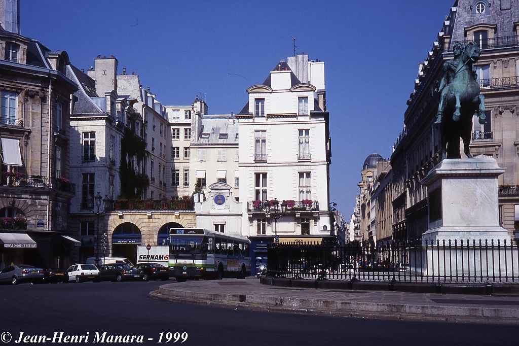 29_jhm-1999-0278---france-paris-ratp-autobus_21539093418_o.jpg - © Jean-Henri Manara - Merci à Jean-Henri Manara