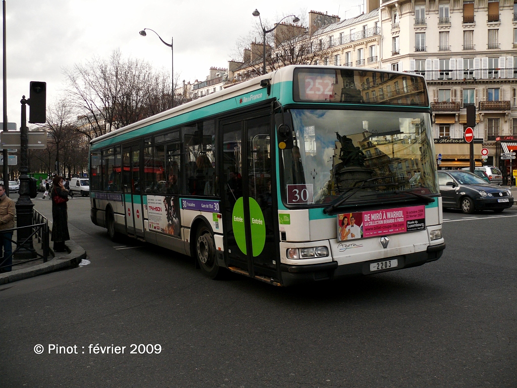 L 30 P1050138bis.JPG