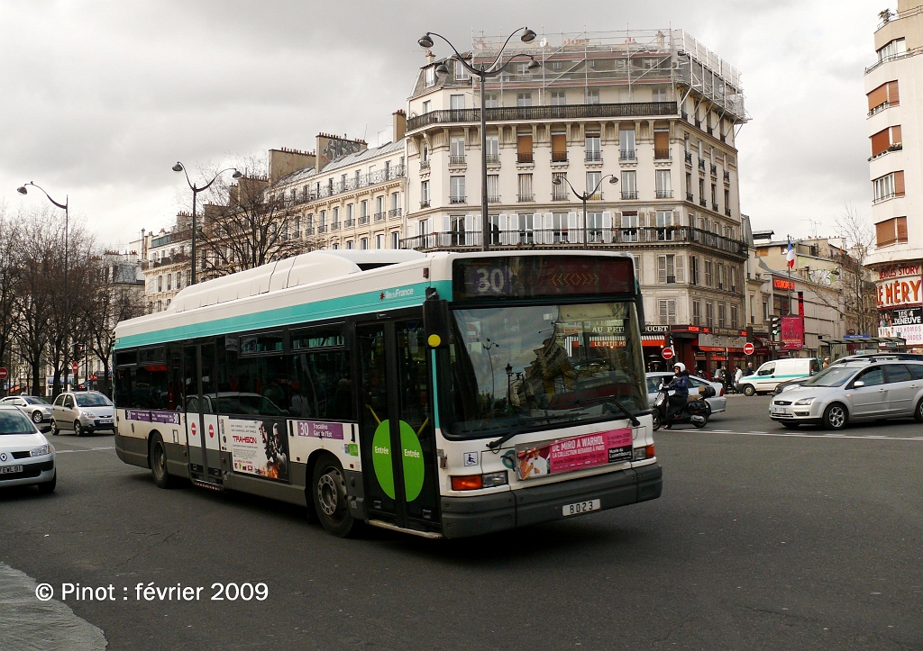 L 30 P1050151bis.JPG