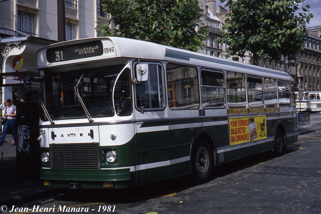 31_jhm-1981-2343---france-paris-ratp-autobus_15483266178_o.jpg - © Jean-Henri Manara - Merci à Jean-Henri Manara