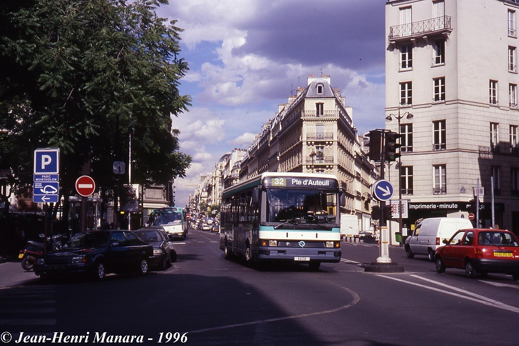 32_jhm-1996-0449---france-paris-ratp-autobus_21206777361_o.jpg