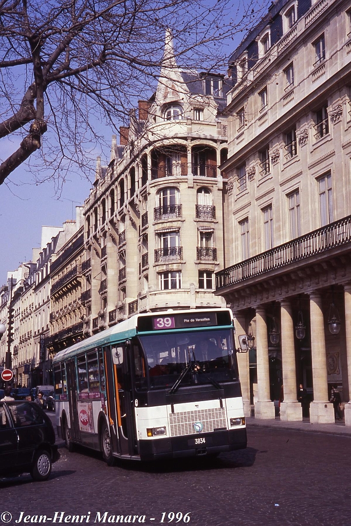 39_jhm-1996-0092---france-paris-ratp-autobus_21010810768_o.jpg - © Jean-Henri Manara - Merci à Jean-Henri Manara