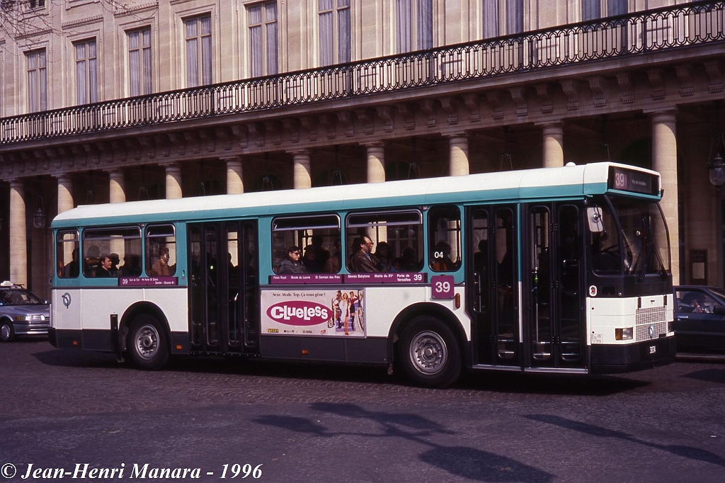 39_jhm-1996-0094---france-paris-ratp-autobus_21011900119_o.jpg - © Jean-Henri Manara - Merci à Jean-Henri Manara