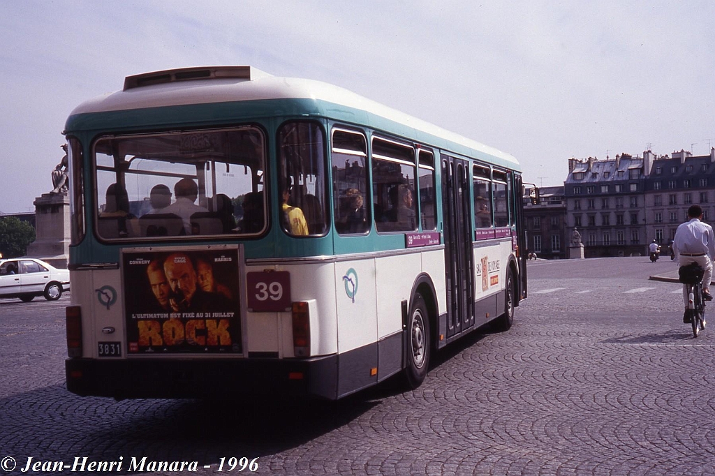 39_jhm-1996-0414---france-paris-ratp-autobus_21012013549_o.jpg - © Jean-Henri Manara - Merci à Jean-Henri Manara