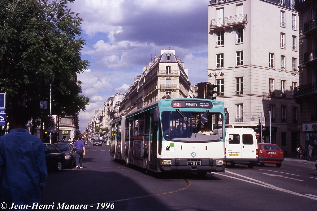 43_jhm-1996-0450---france-paris-ratp-autobus_21206779661_o.jpg