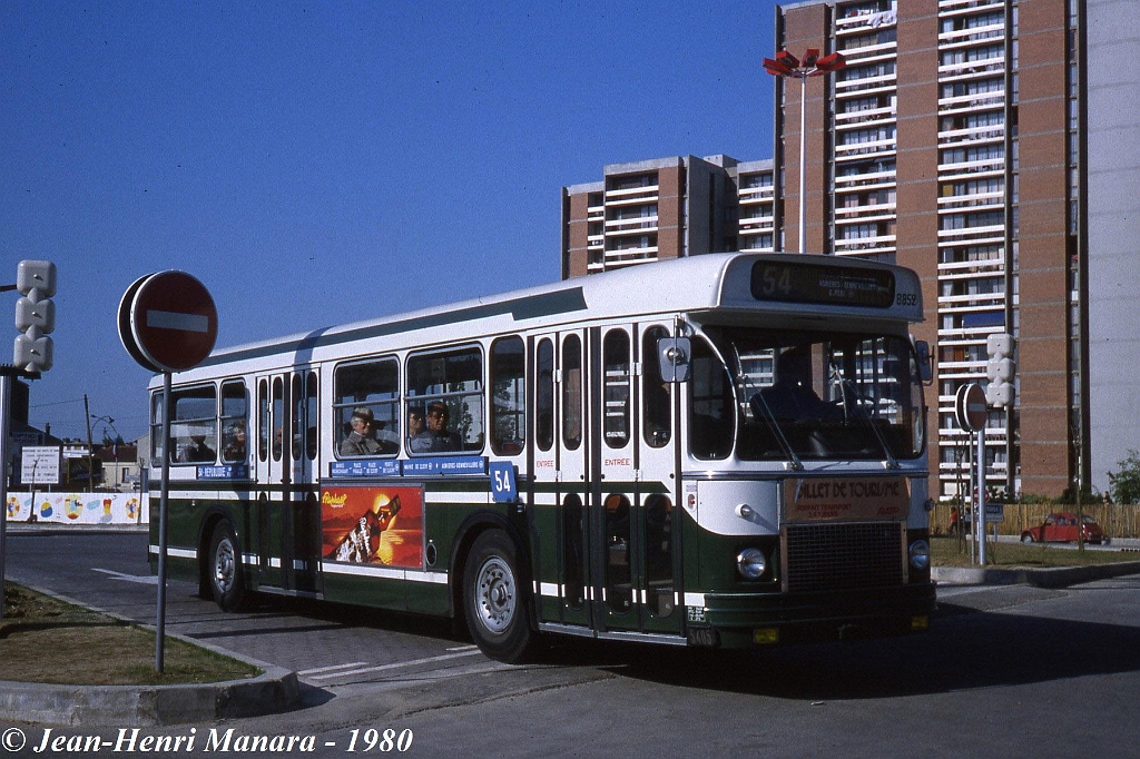 54_jhm-1980-0522---france-paris-ratp-autobus_15120546459_o.jpg