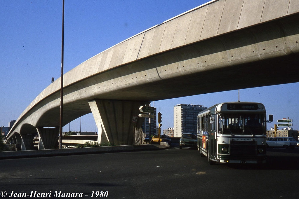 54_jhm-1980-0532---france-paris-ratp-autobus-et-mtro_15304139611_o.jpg
