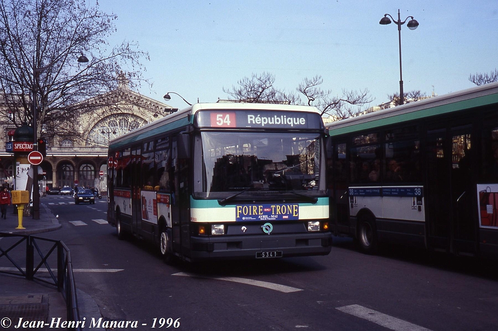 54_jhm-1996-0019---france-paris-ratp-autobus_21206561881_o.jpg