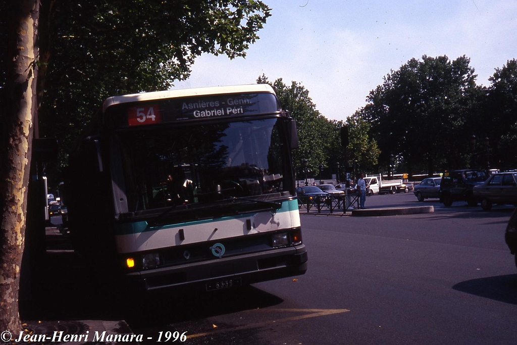54_jhm-1996-0429---france-paris-ratp-autobus_21172599856_o.jpg