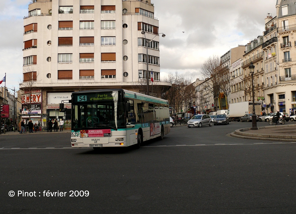 L 54 P1050133bis.JPG