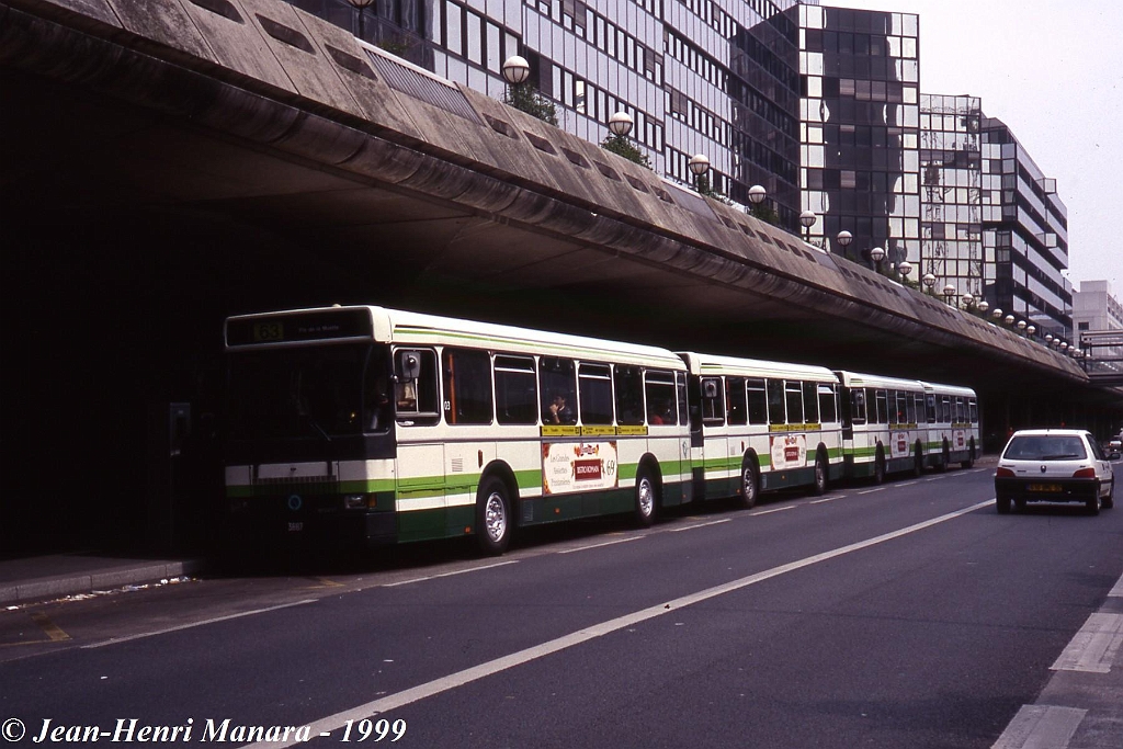 63_jhm-1999-0115---france-paris-ratp-autobus_21701046566_o.jpg