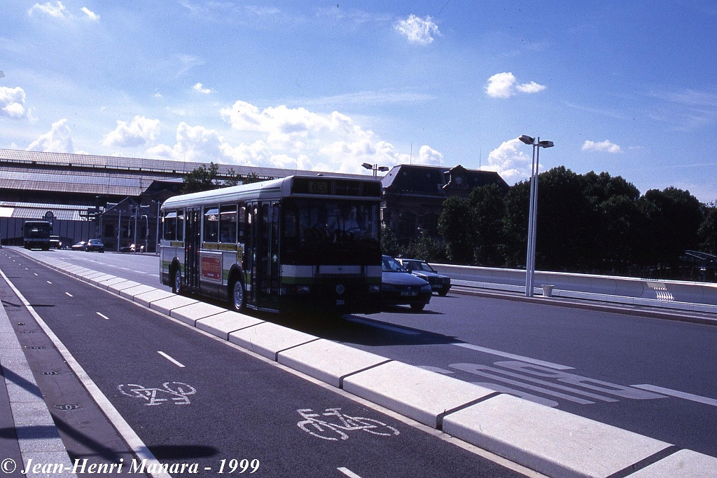 63_jhm-1999-0313---france-paris-ratp-autobus_21726990365_o.jpg