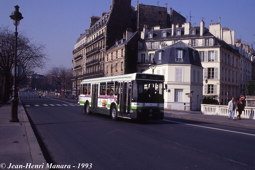 67_jhm-1993-0053---france-paris-ratp-autobus_19800951034_o.jpg - © Jean-Henri Manara - Merci à Jean-Henri Manara