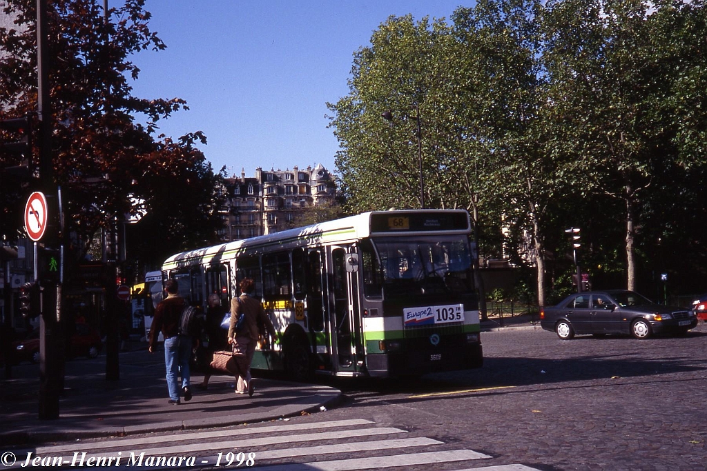 68_jhm-1998-0405---france-paris-ratp-autobus_21555034432_o.jpg