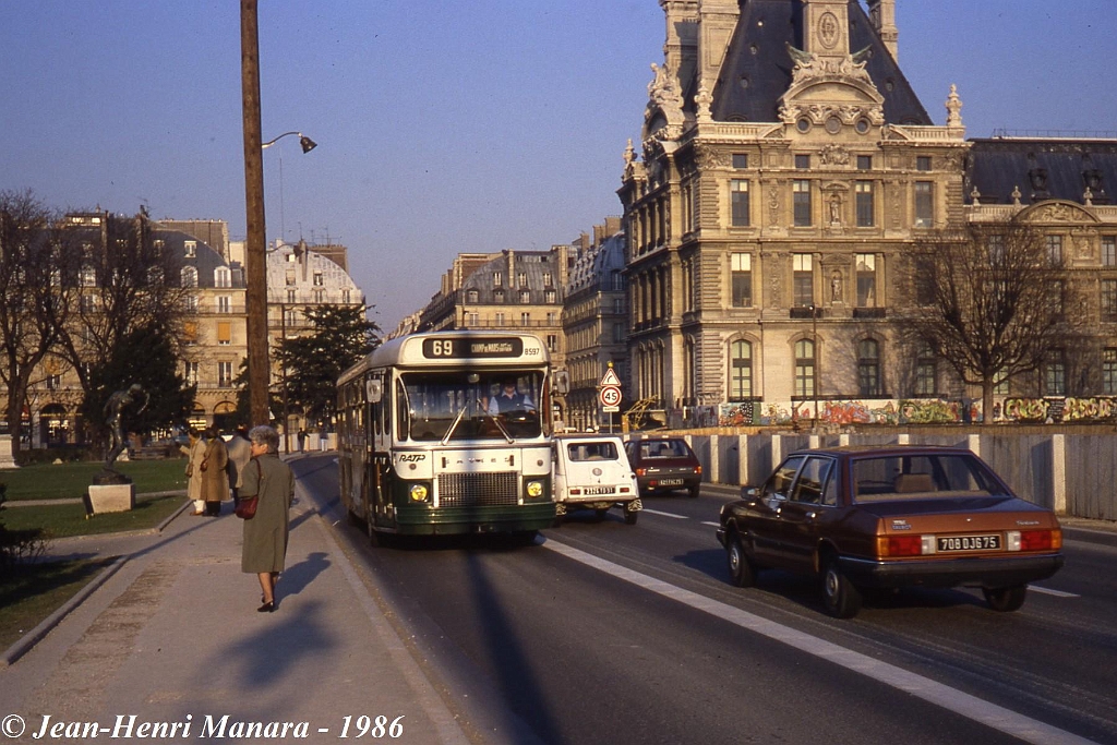 69_jhm-1986-1251---france-paris-ratp-autobus_16416901467_o.jpg - © Jean-Henri Manara - Merci à Jean-Henri Manara