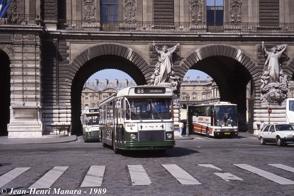 69_jhm-1989-0101---france-paris-ratp-autobus_16812289787_o.jpg - © Jean-Henri Manara - Merci à Jean-Henri Manara