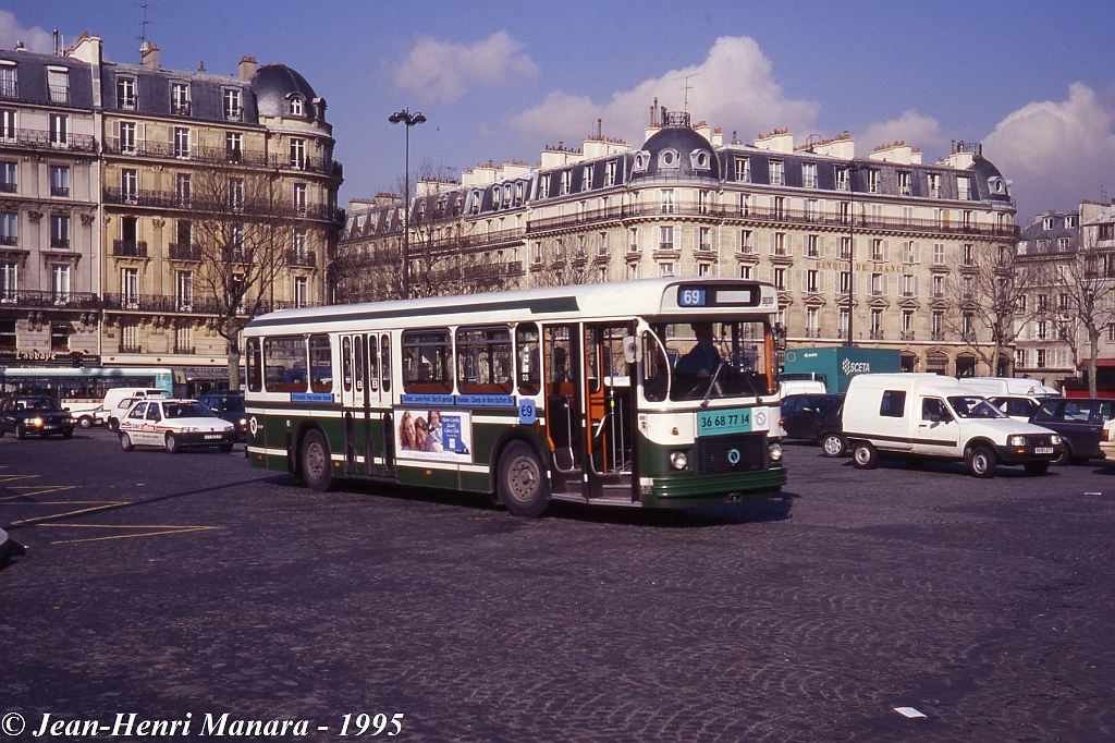 69_jhm-1995-0081---france-paris-ratp-autobus_20405834583_o.jpg - © Jean-Henri Manara - Merci à Jean-Henri Manara