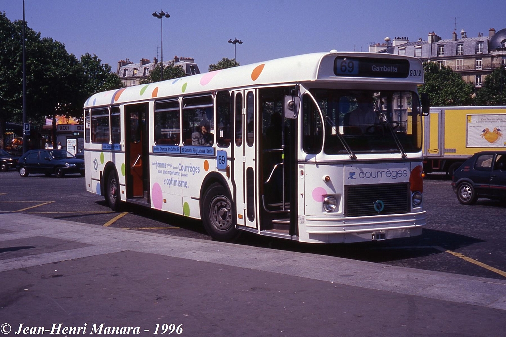 69_jhm-1996-0219---france-paris-ratp-autobus_21206515471_o.jpg - © Jean-Henri Manara - Merci à Jean-Henri Manara