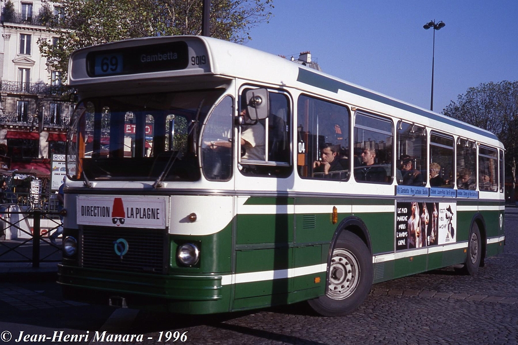 69_jhm-1996-0799---france-paris-ratp-autobus_21010876650_o.jpg - © Jean-Henri Manara - Merci à Jean-Henri Manara