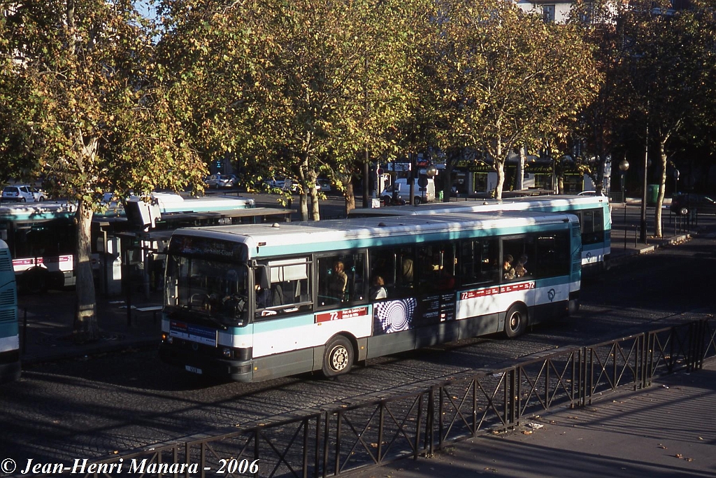 72_jhm-2006-0544---france-paris-ratp-autobus_23762738486_o.jpg