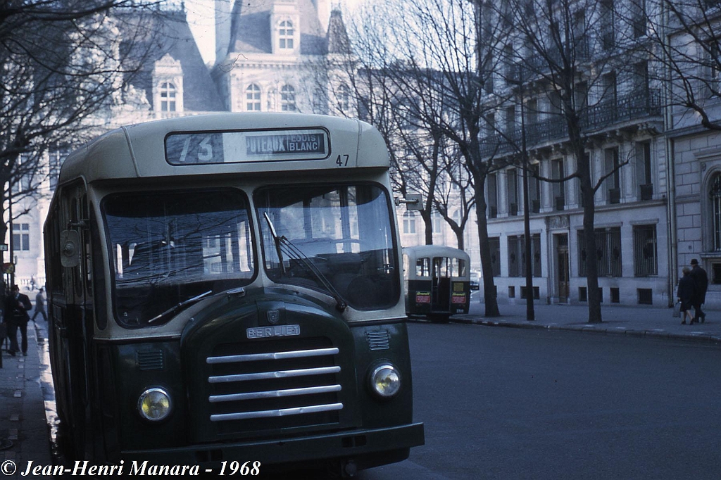 73_jhm-1968-0036---paris-ratp-autobus-berliet-pcs_6286491714_o (2).jpg