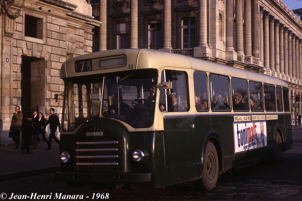 73_jhm-1968-0036---paris-ratp-autobus-berliet-pcs_6286491714_o (6).jpg
