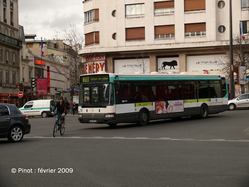 L 74 P1050144bis.JPG