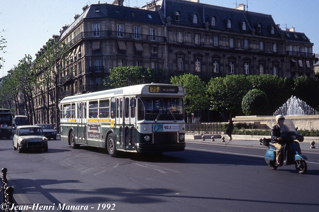 75_jhm-1992-0324---france-paris-ratp-autobus_15480177834_o.jpg