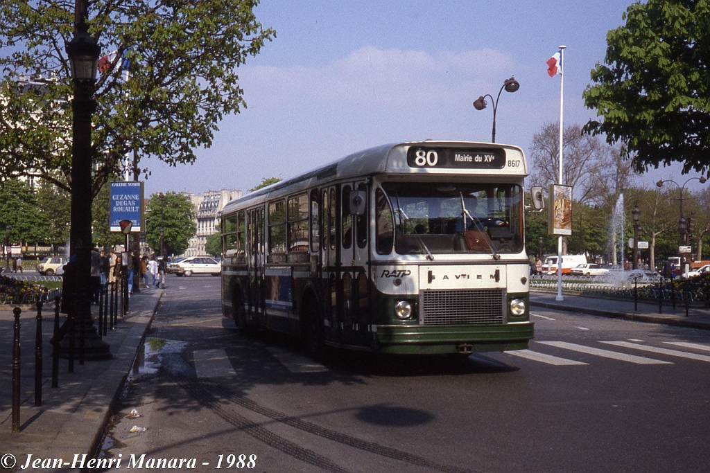 80_jhm-1988-0099---france-paris-ratp-autobus_16870600222_o.jpg - © Jean-Henri Manara - Merci à Jean-Henri Manara