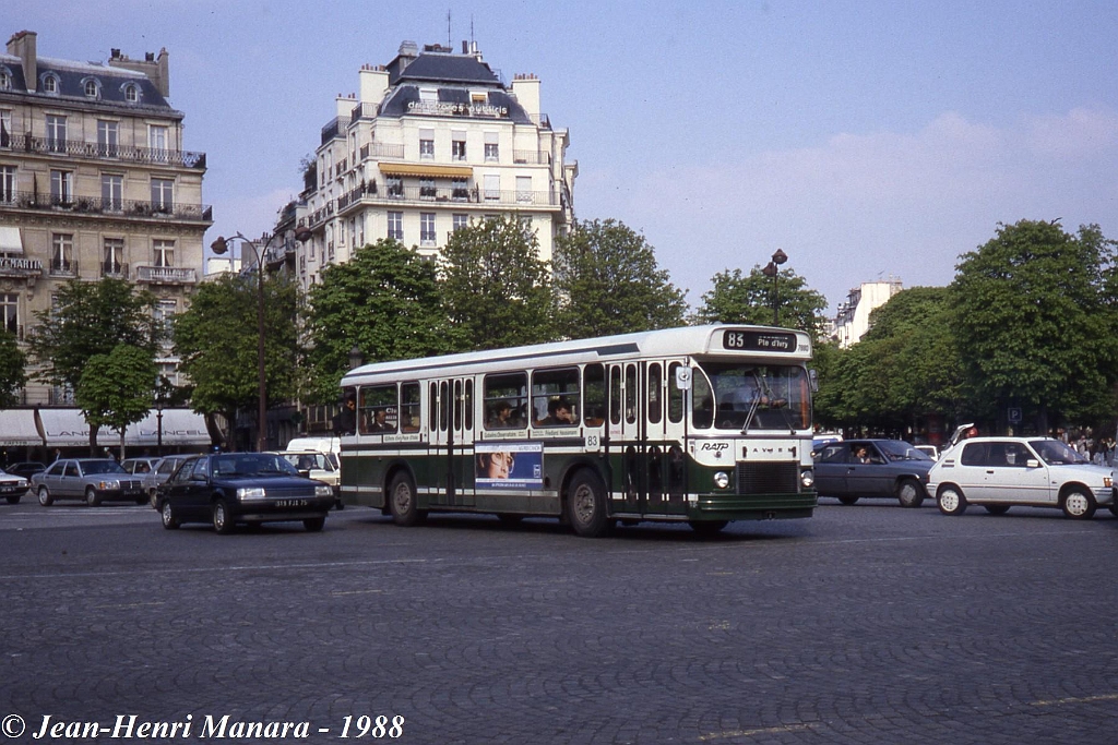 83_jhm-1988-0097---france-paris-ratp-autobus_16845750206_o.jpg