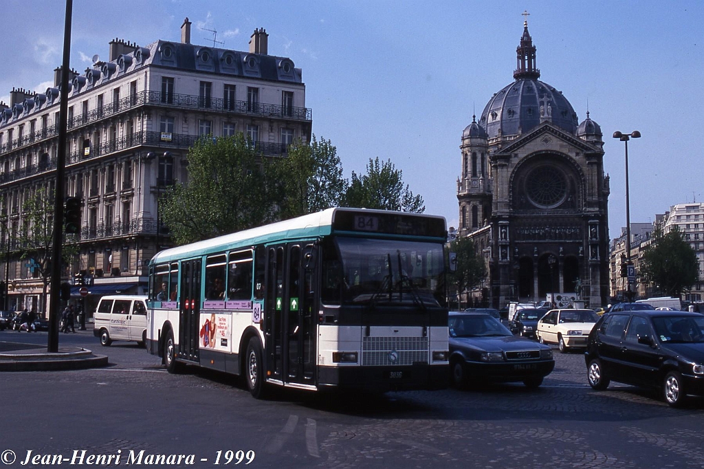 84_jhm-1999-0109---france-paris-ratp-autobus_21540270089_o.jpg